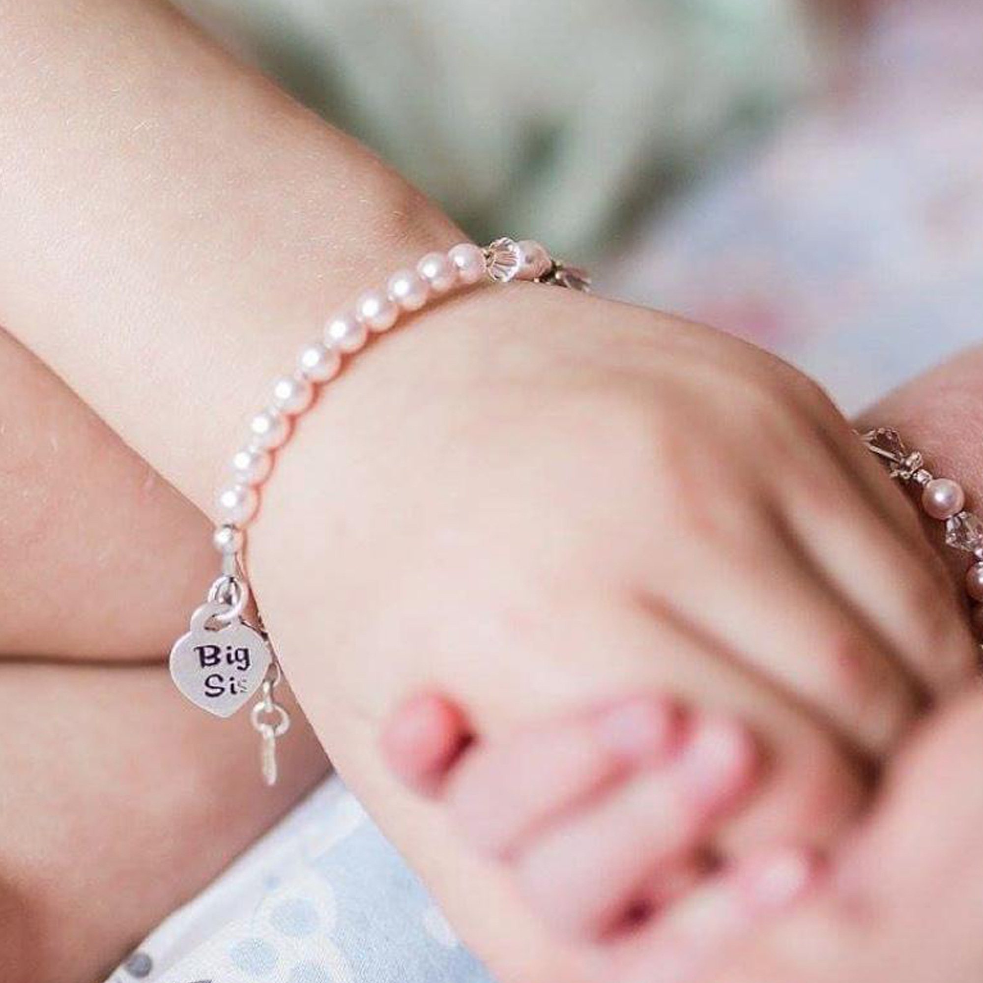 Pearl Girl Bracelet, Mama & Me, Pearl Name Bracelet, Toddler Bracelet,  Personalized Girls Bracelet, Baby Shower Gift, Best Friends Bracelet - Etsy