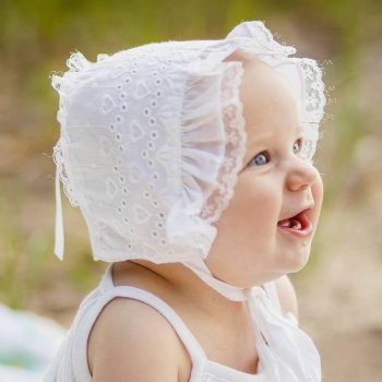 Huggalugs White Eyelet Heart Bonnet for Newborn and Baby Girls