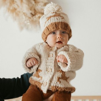 Huggalugs "Oh Deer" Ivory & Brown Unisex Pompom Hat 