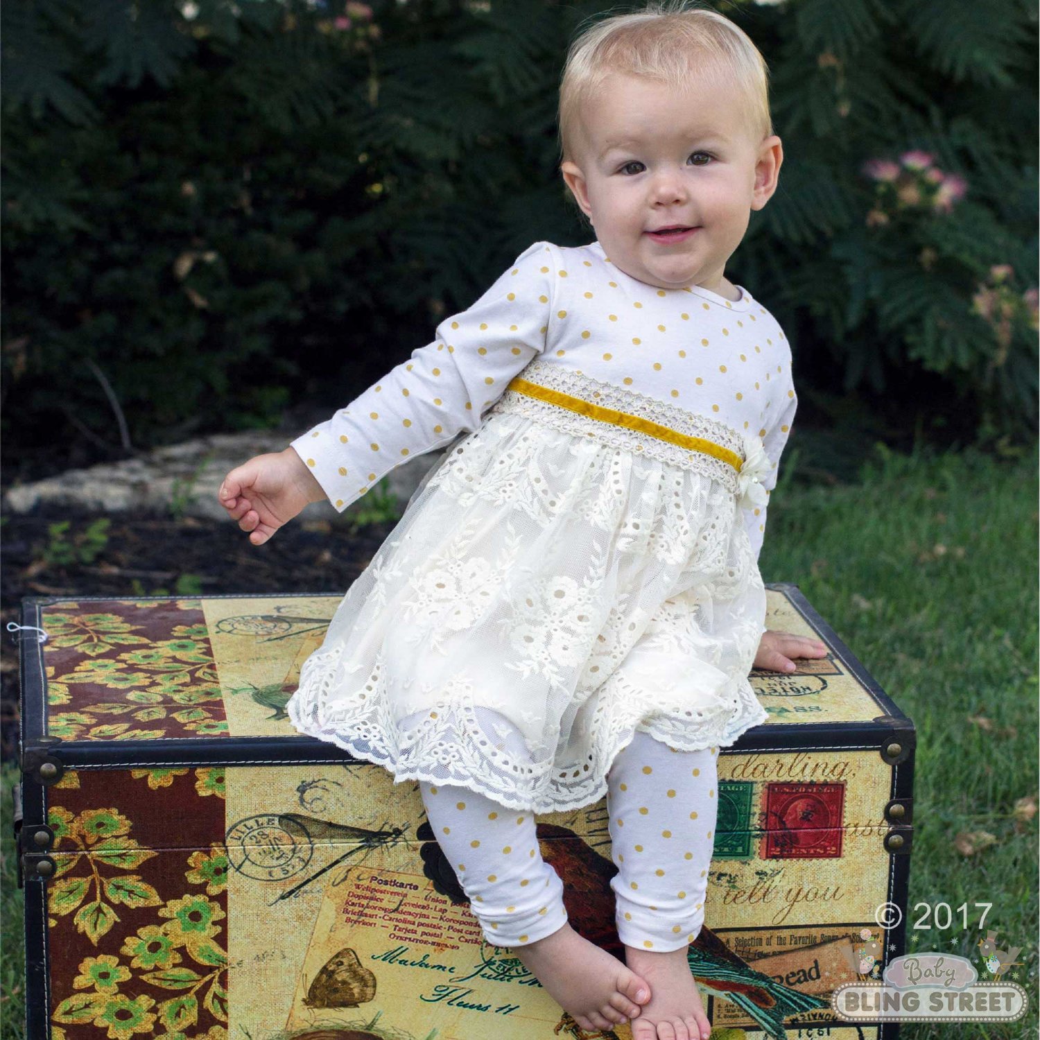 Peaches 'n Cream Sweet Pea Collection Polka Dot and Lace 2 pc. Tunic and Capri set